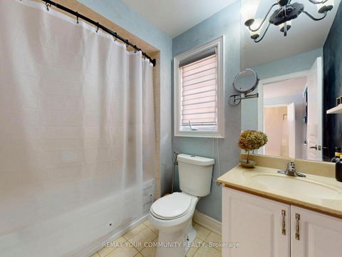 Photo 24 at 507 Autumn Hill Boulevard, Patterson, Vaughan