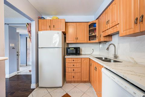 Photo 32 at 2 - 242 John Garland Boulevard, Clairville, Toronto