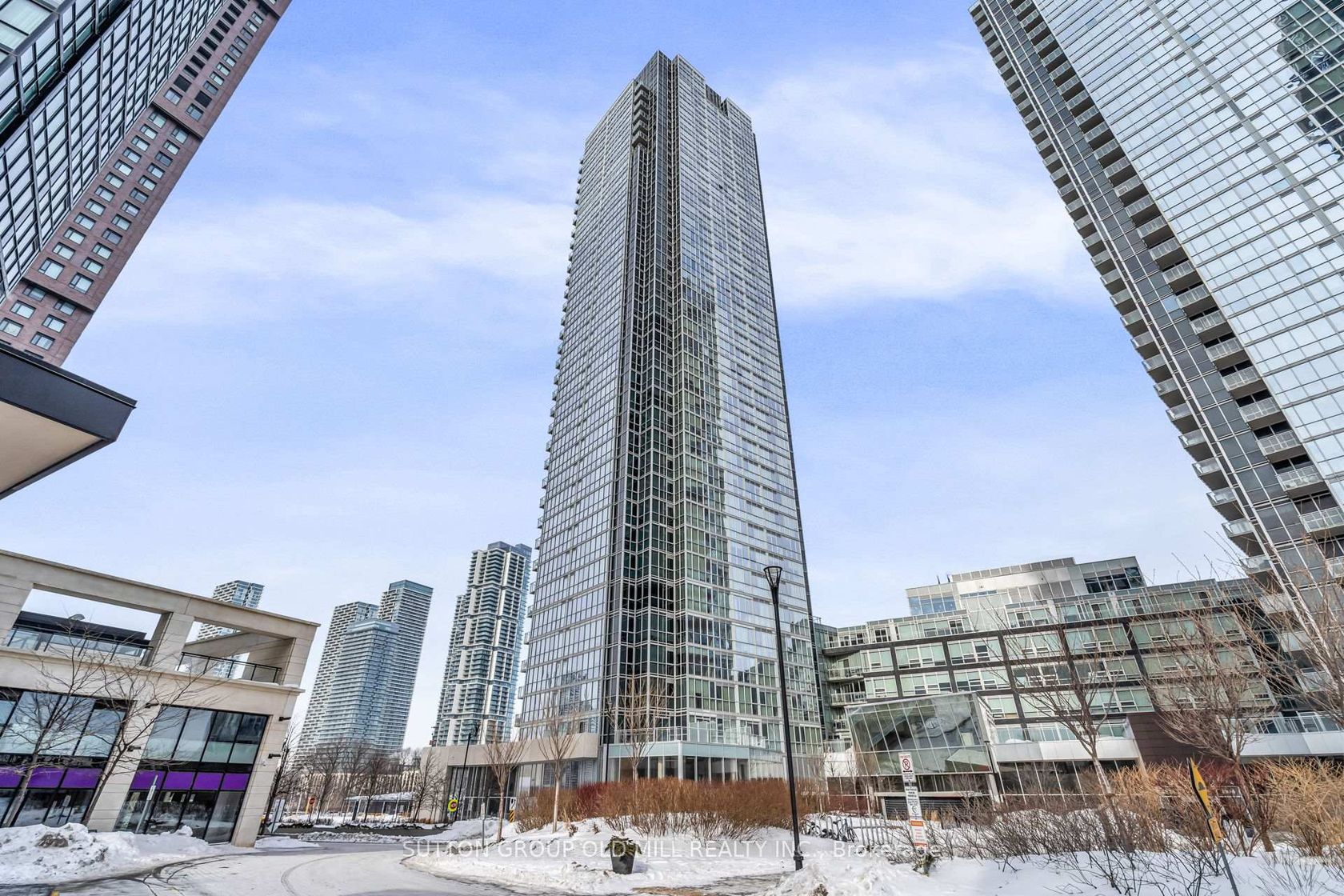 401 - 2916 Highway 7, Concord, Vaughan photo 2