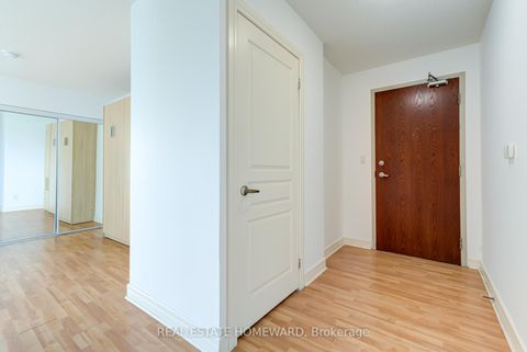 Photo 7 at Up01 - 19 Avondale Avenue, Willowdale East, Toronto