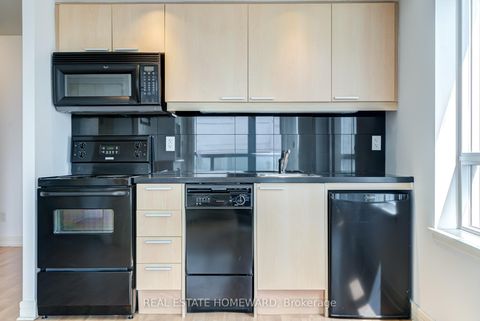 Photo 14 at Up01 - 19 Avondale Avenue, Willowdale East, Toronto
