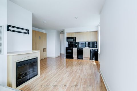 Photo 17 at Up01 - 19 Avondale Avenue, Willowdale East, Toronto