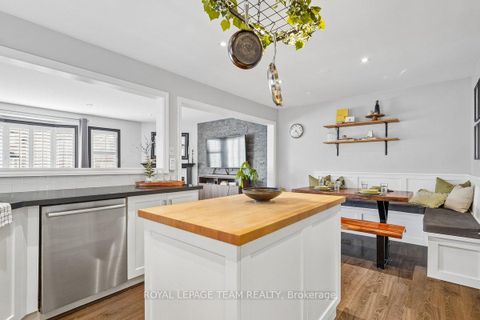 Photo 11 at 41 Platinum Drive, Amesbury, Toronto