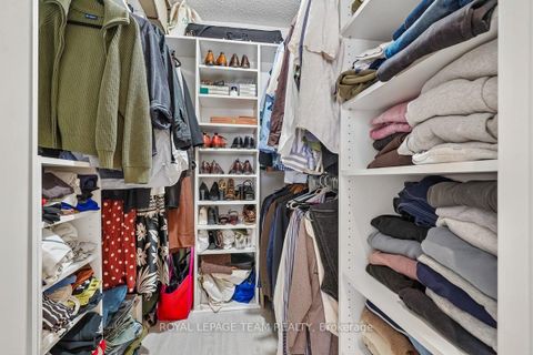Photo 19 at 41 Platinum Drive, Amesbury, Toronto