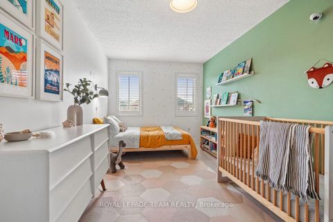 Photo 21 at 41 Platinum Drive, Amesbury, Toronto