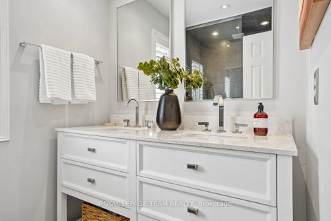 Photo 23 at 41 Platinum Drive, Amesbury, Toronto