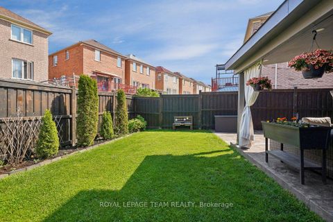 Photo 33 at 41 Platinum Drive, Amesbury, Toronto