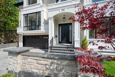 Photo 2 at 16 Ballyronan Road, Don Mills, Toronto