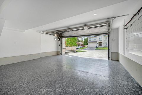 Photo 34 at 16 Ballyronan Road, Don Mills, Toronto