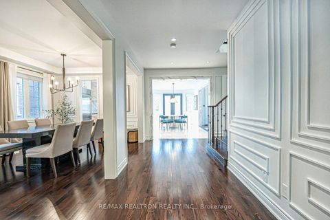 Photo 6 at 41 Woodgate Pines Drive, Kleinburg, Vaughan