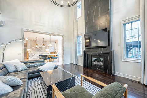 Photo 8 at 41 Woodgate Pines Drive, Kleinburg, Vaughan