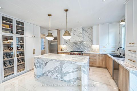 Photo 14 at 41 Woodgate Pines Drive, Kleinburg, Vaughan