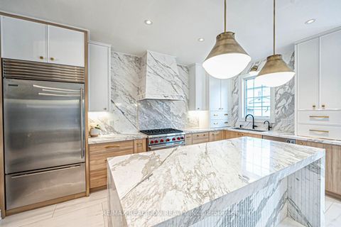 Photo 16 at 41 Woodgate Pines Drive, Kleinburg, Vaughan