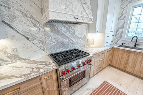 Photo 17 at 41 Woodgate Pines Drive, Kleinburg, Vaughan
