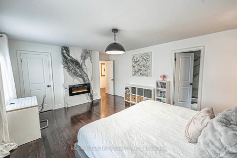 Photo 31 at 41 Woodgate Pines Drive, Kleinburg, Vaughan