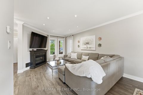 Photo 9 at 37 Princeton Gate, Maple, Vaughan