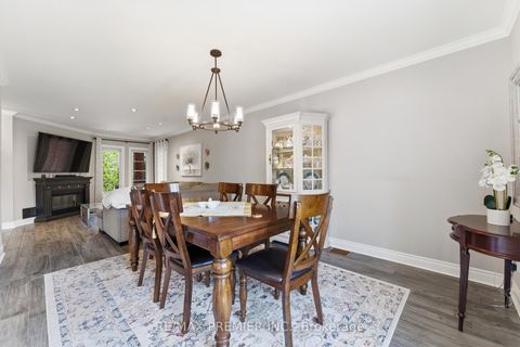 Photo 11 at 37 Princeton Gate, Maple, Vaughan