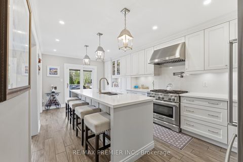 Photo 13 at 37 Princeton Gate, Maple, Vaughan