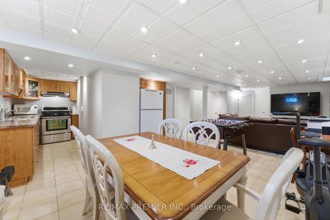 Photo 30 at 37 Princeton Gate, Maple, Vaughan