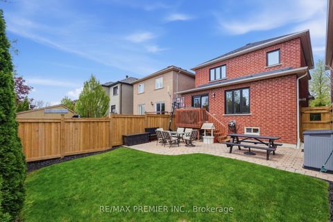 Photo 37 at 37 Princeton Gate, Maple, Vaughan