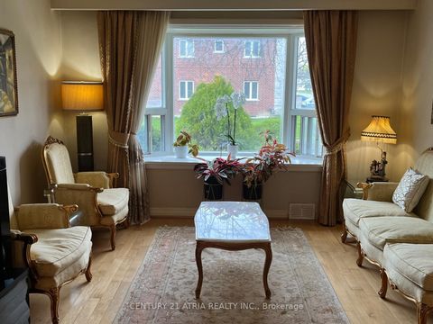 Photo 4 at 37 Tefley Road, Newtonbrook West, Toronto
