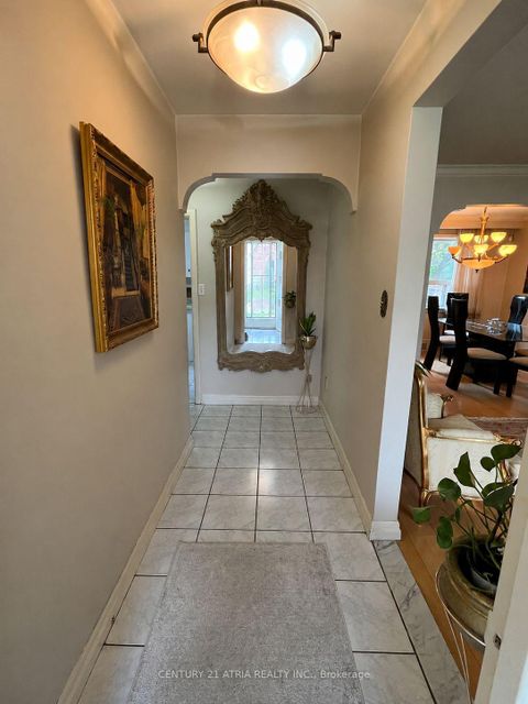 Photo 5 at 37 Tefley Road, Newtonbrook West, Toronto
