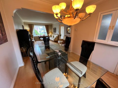Photo 9 at 37 Tefley Road, Newtonbrook West, Toronto