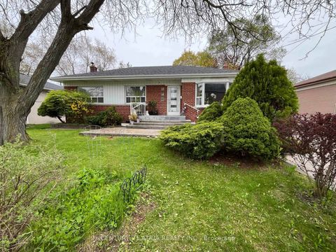 Photo 36 at 37 Tefley Road, Newtonbrook West, Toronto