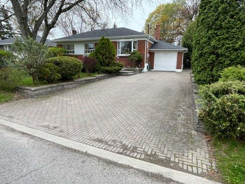 Photo 37 at 37 Tefley Road, Newtonbrook West, Toronto