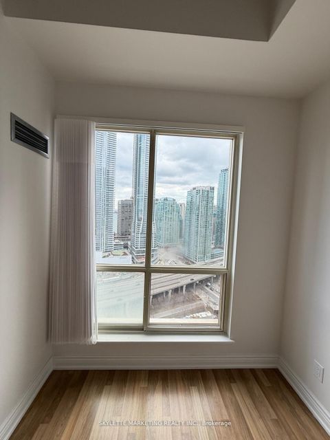 Photo 17 at 3022 - 25 The Esplanade, Waterfront Communities C8, Toronto