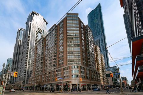 Photo 2 at 320 - 711 Bay Street, Bay Street Corridor, Toronto