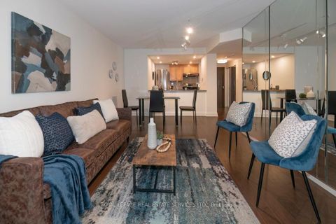 Photo 6 at 320 - 711 Bay Street, Bay Street Corridor, Toronto