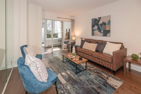 Photo 8 at 320 - 711 Bay Street, Bay Street Corridor, Toronto