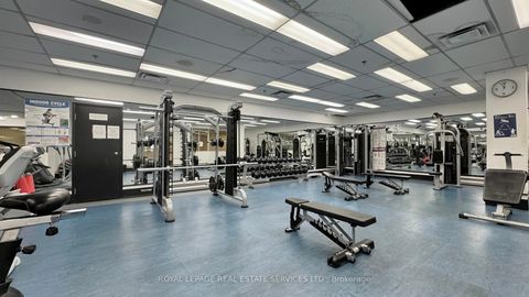 Photo 16 at 320 - 711 Bay Street, Bay Street Corridor, Toronto