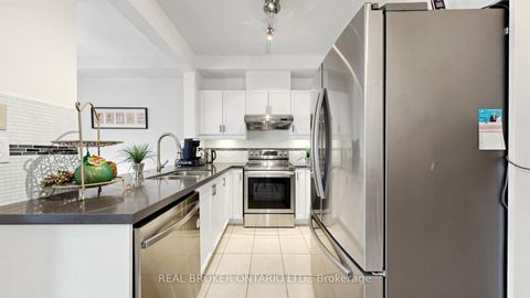 Photo 3 at 23 Piera Gardens, South Unionville, Markham