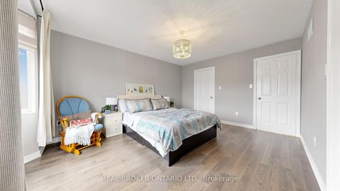 Photo 11 at 23 Piera Gardens, South Unionville, Markham