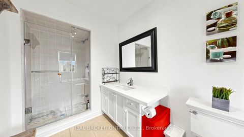 Photo 13 at 23 Piera Gardens, South Unionville, Markham