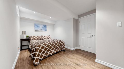 Photo 19 at 23 Piera Gardens, South Unionville, Markham