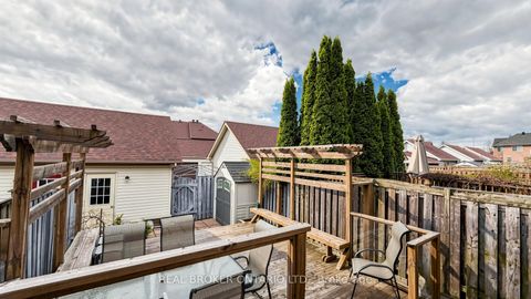 Photo 21 at 23 Piera Gardens, South Unionville, Markham