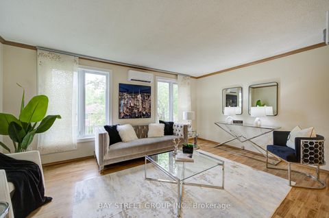 Photo 5 at 154 Thoms Crescent, Central Newmarket, Newmarket