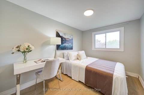 Photo 26 at 154 Thoms Crescent, Central Newmarket, Newmarket
