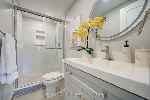 Photo 32 at 154 Thoms Crescent, Central Newmarket, Newmarket