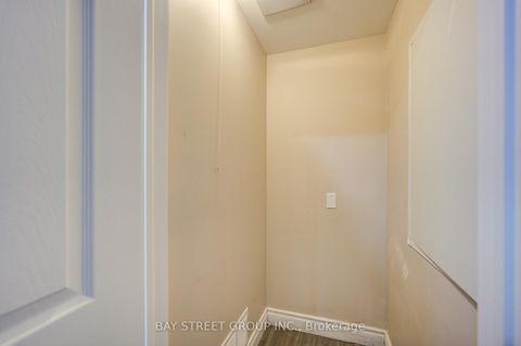 Photo 37 at 154 Thoms Crescent, Central Newmarket, Newmarket