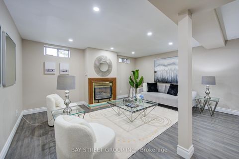 Photo 41 at 154 Thoms Crescent, Central Newmarket, Newmarket