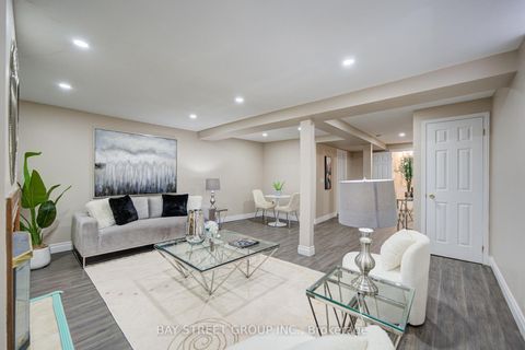 Photo 42 at 154 Thoms Crescent, Central Newmarket, Newmarket