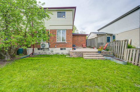 Photo 47 at 154 Thoms Crescent, Central Newmarket, Newmarket