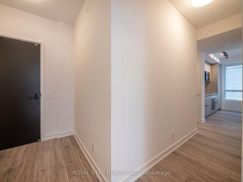 Photo 3 at 518 - 108 Peter Street, Waterfront Communities C1, Toronto