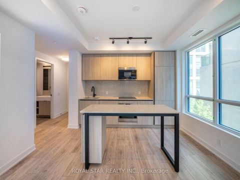 Photo 4 at 518 - 108 Peter Street, Waterfront Communities C1, Toronto