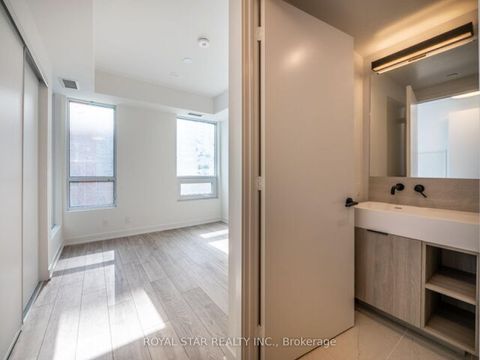 Photo 23 at 518 - 108 Peter Street, Waterfront Communities C1, Toronto