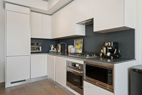 Photo 2 at 323 - 2720 Dundas Street W, Junction Area, Toronto